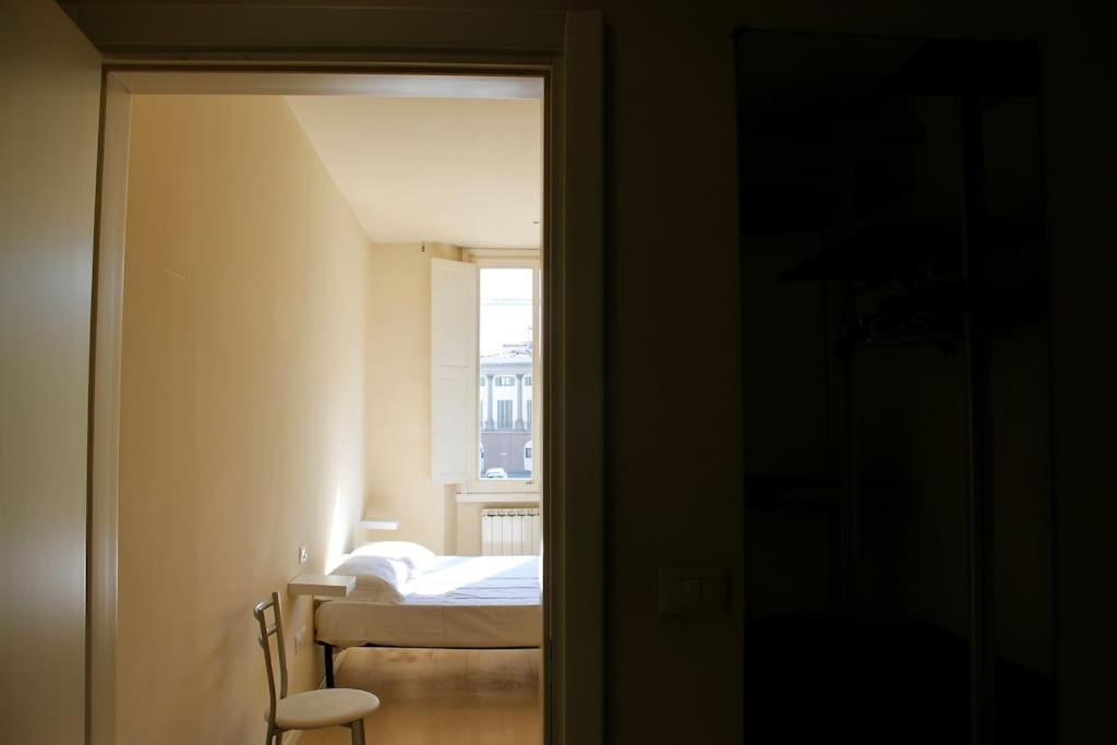 Modern 3Br Near Santa Maria Novella Station Apartment ฟลอเรนซ์ ภายนอก รูปภาพ