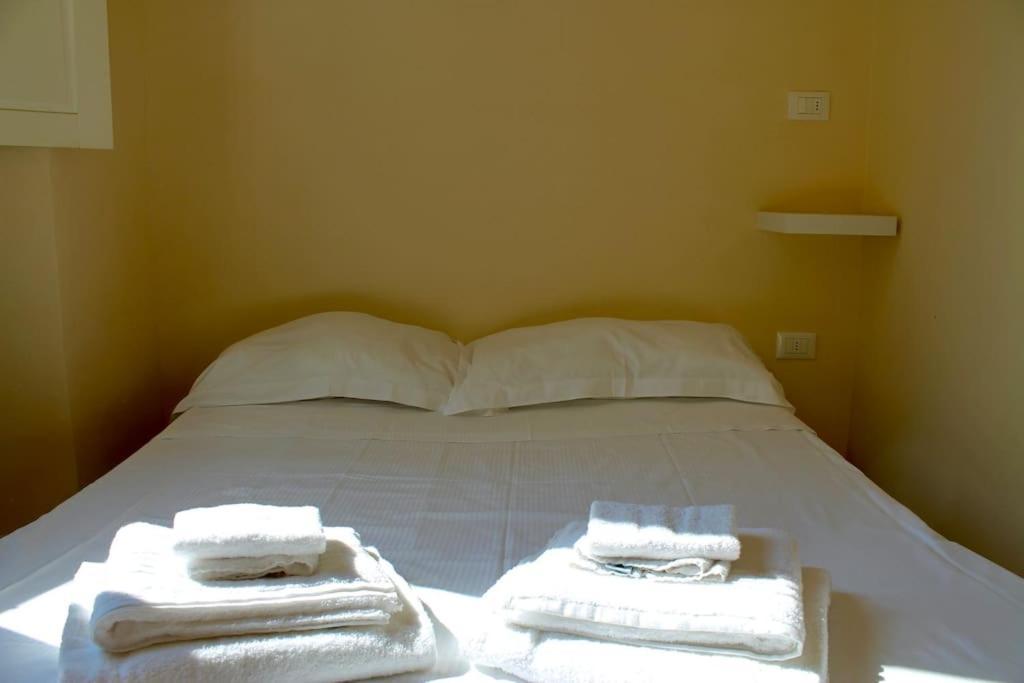 Modern 3Br Near Santa Maria Novella Station Apartment ฟลอเรนซ์ ภายนอก รูปภาพ